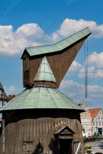 Holztretkran am Hansehafen in Stade