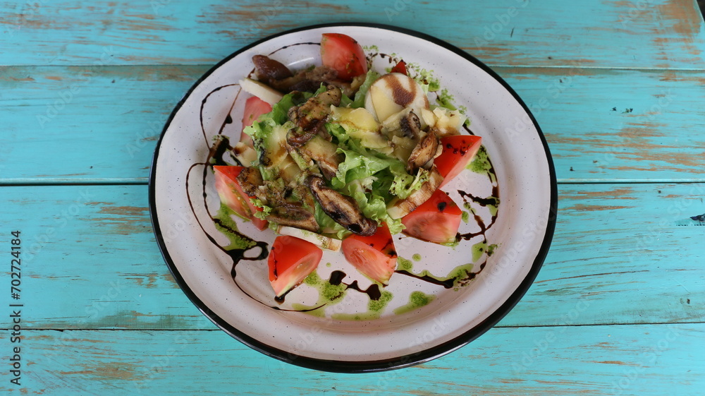 Ensalada fresca de vegetales crudos, Fresh raw vegetable salad Ensalada fresca de vegetales crudos, Fresh raw vegetable salad