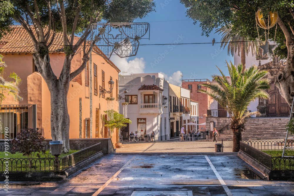 Fototapeta premium Small streets and homes in Garachico on Tenerife, Spain