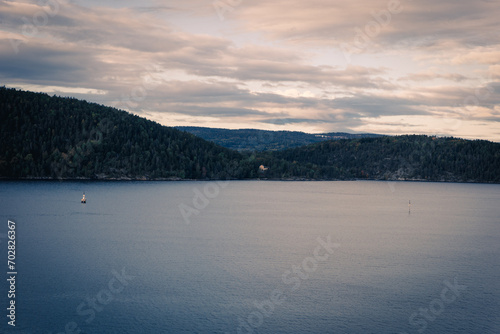 Oslo Fjord sunrise © Lars Junker
