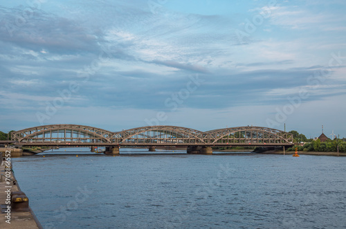 Alte Elbbrücke in Hamburg an der Elbe