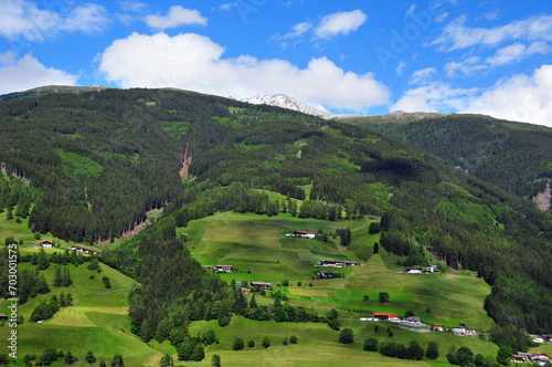 Alpine landscape near Innsbruck, Austria © Daniel Meunier
