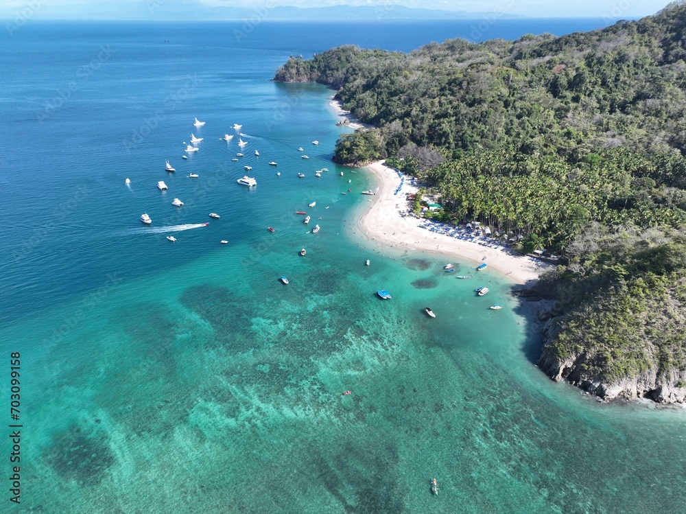 Tropical Tranquility: Capturing the Serene Beauty of Isla Tortuga's Crystal-Clear Waters and Pristine Beaches in Stunning Costa Rica