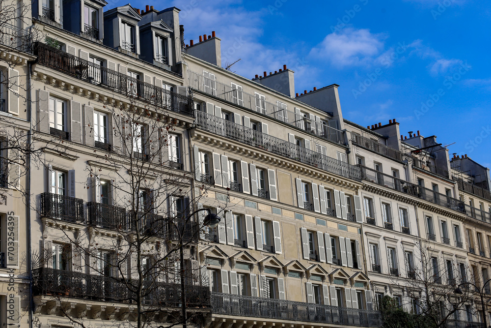 typical parisians building facade , haussmannian style  ,8th arrondissement
