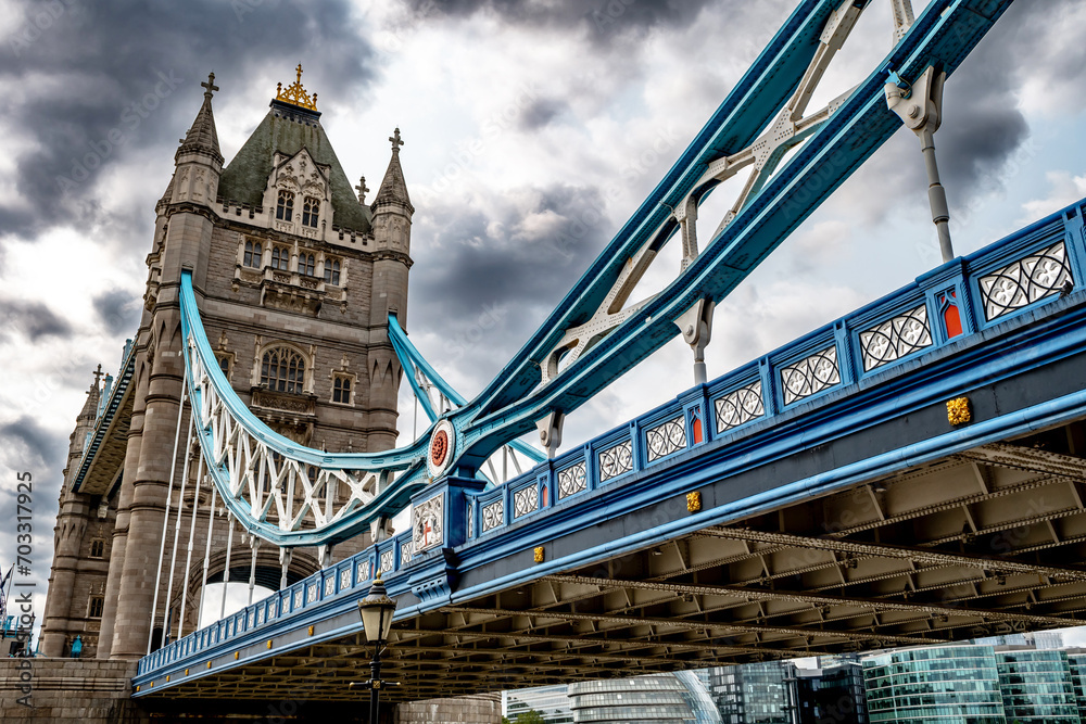 Fototapeta premium Tower Bridge In The City Center Of London, United Kingdom