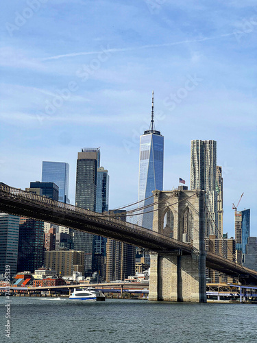 View of the Famous Skyline of New-York downtown with Brooklyn Bridge Tower and One World Trade Center in the background © Eric Isselée