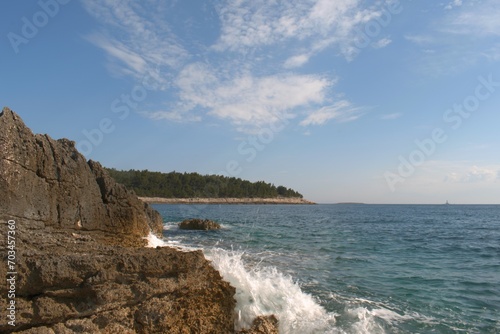 Fototapeta Naklejka Na Ścianę i Meble -  beach and rocks