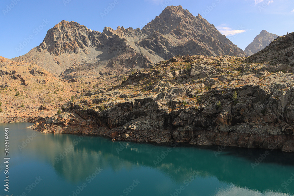 Wanderziel über dem Valmalenco; Lago Pirola (2280 m) mit Punta Rosalba (2803 m)