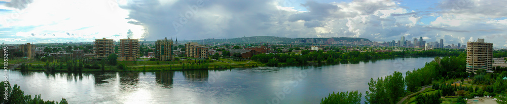 Panoramic view of downtown Montreal seen from Nuns' Island