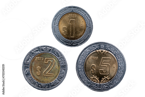Monedas mexicanas de 1, 2 y 5 pesos del año 2023