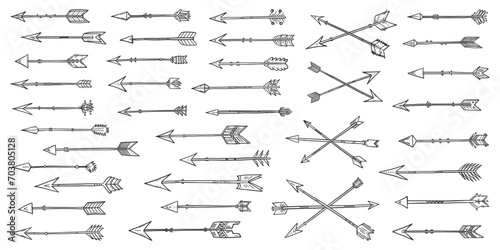 Arrows doodles set. Boho style. Doodle bow arrows collection. Simple ethnic sketch. Tribal ornament. Bohemian style. Folk ornaments. Native fashion.