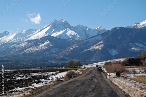 Widok na drogę w Wysokich Tatrach