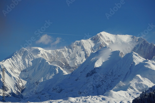 Mont Blanc seen from south west © Andreas