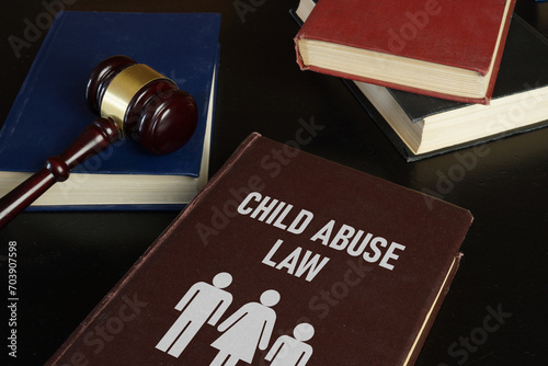 Εκτύπωση καμβά Child abuse law is shown using the text