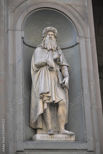 Leonardo da Vinci (Leonardo di ser Piero da Vinci) listen 1452- 1519) was a Florentine polymath of the Italian Renaissance. He was at the same time a painter, anatomist, architect, 