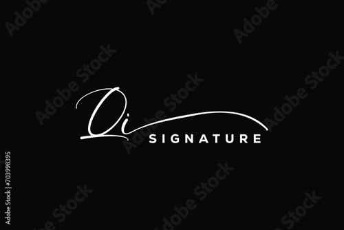 QI initials Handwriting signature logo. QI Hand drawn Calligraphy lettering Vector. QI letter real estate, beauty, photography letter logo design.