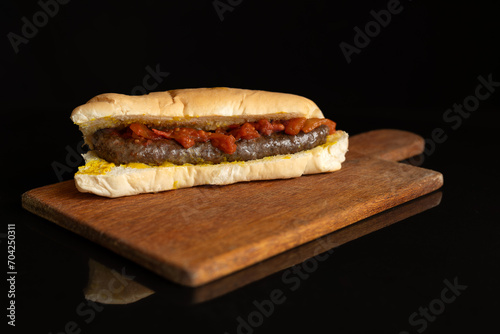 boerewors roll with mustard and relish 