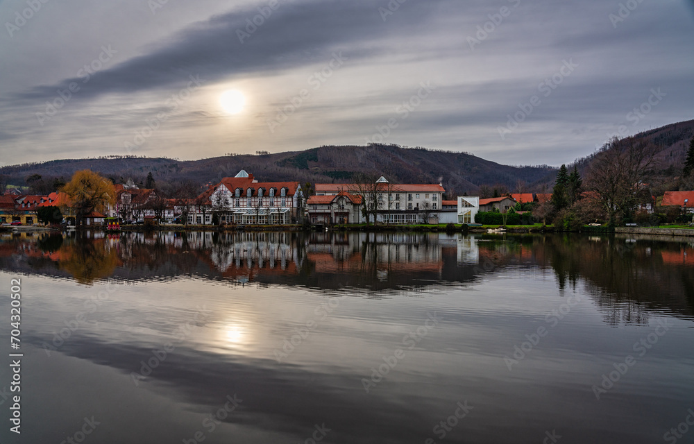 Obraz premium Ilsenburg Forellenteich