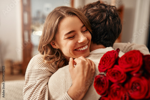 Foto Valentine's Day. Couple in love at home.