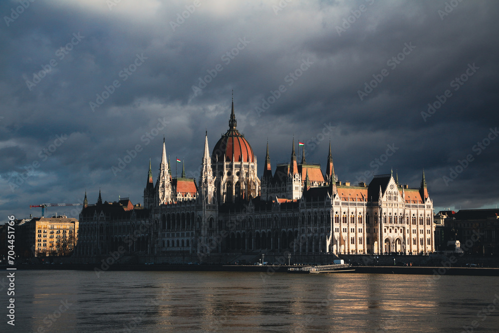 Fototapeta premium Hungarian parliament building