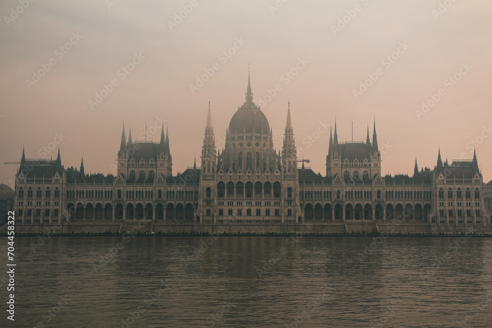 Fototapeta premium hungarian parliament