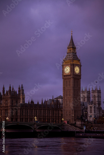 big ben at night city