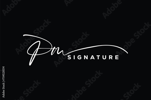PM initials Handwriting signature logo. PM Hand drawn Calligraphy lettering Vector. PM letter real estate, beauty, photography letter logo design.
