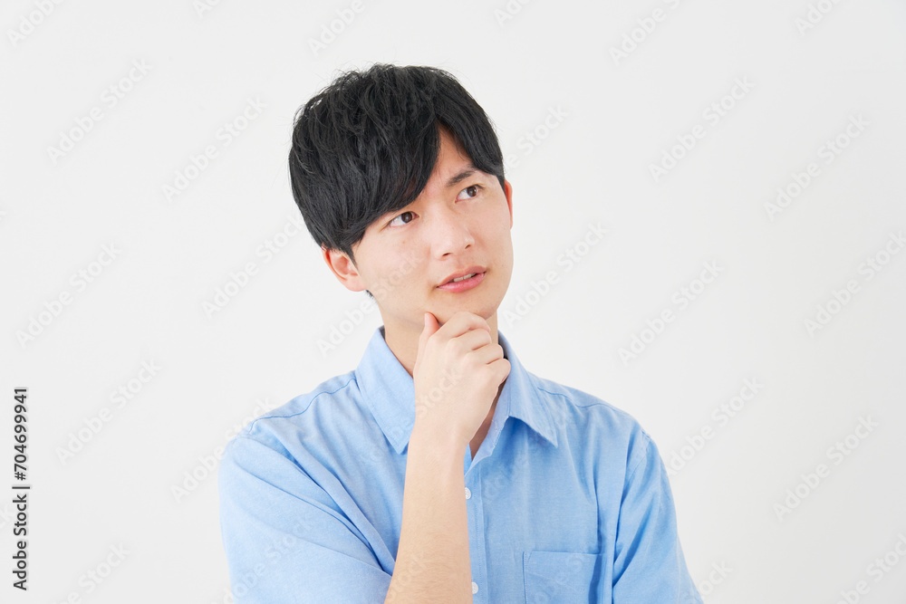 悩む男性 白背景 悩む男性 白背景