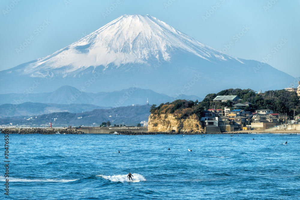 稲村ケ崎から望む冬の富士山