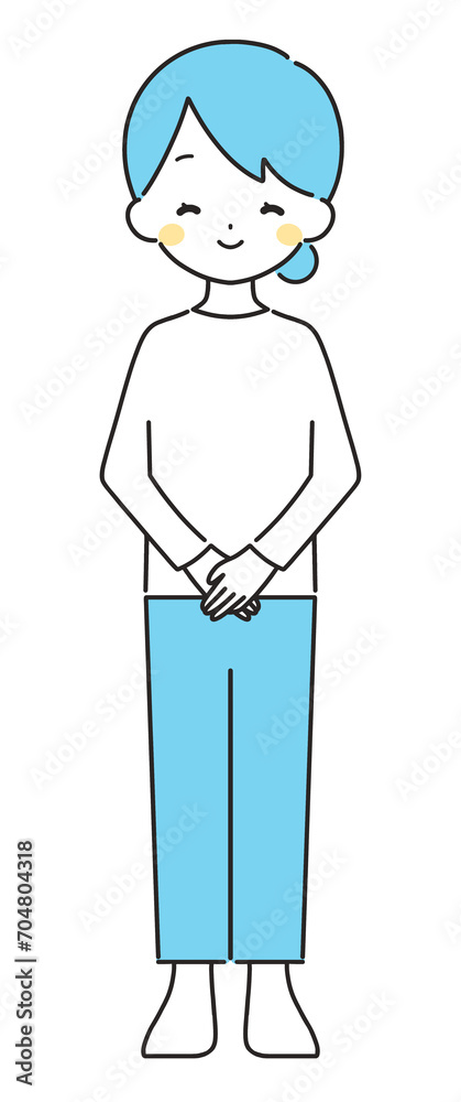 水色｜笑顔で手を組む女性｜私服