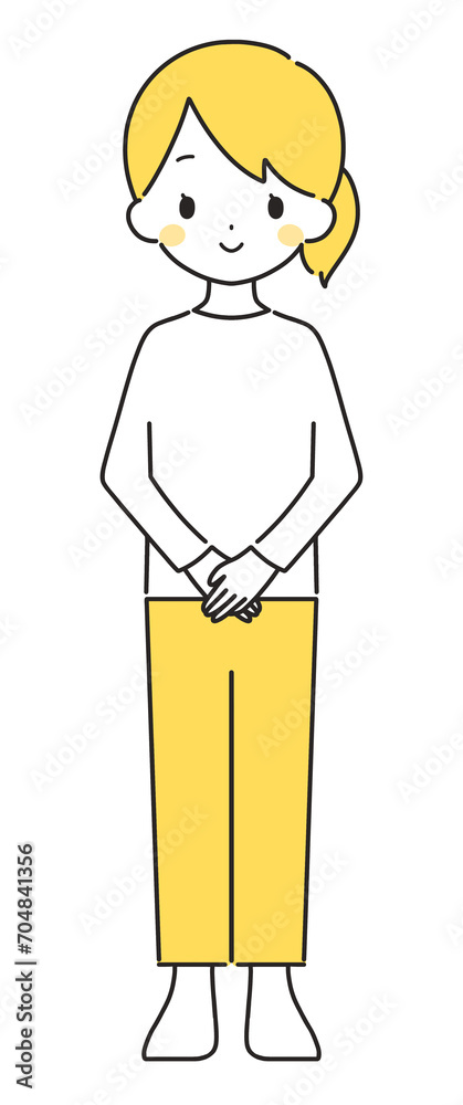 黄色｜笑顔で手を組む女性｜私服
