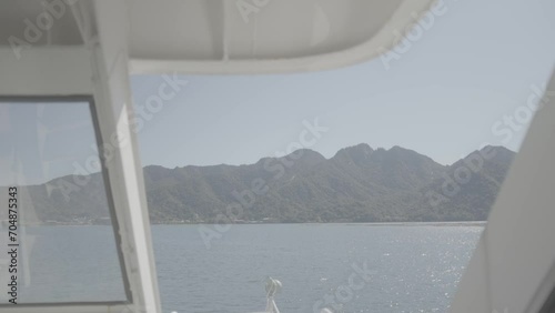 山々を望む穏やかな海の船旅（slog3）