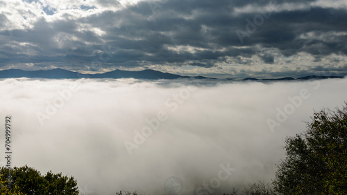 Obraz na plátně Mer de nuages le Cannet des Maures, 25 Novembre 2018