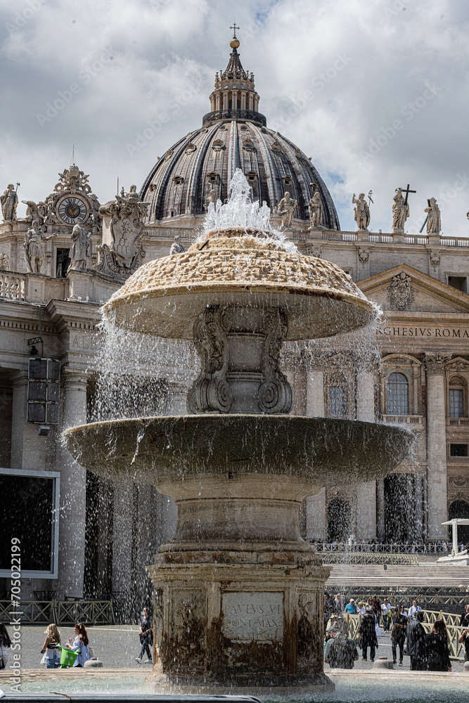 Brunnen auf dem St. Petersplatz, Rom, Vatikan