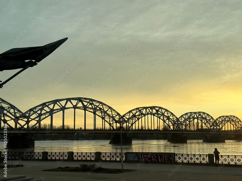 Obraz premium bridge over the river