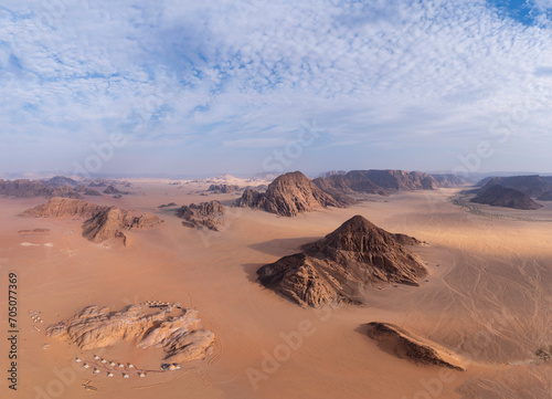 Vue a  rienne du d  sert du Wadi Rum en Jordanie