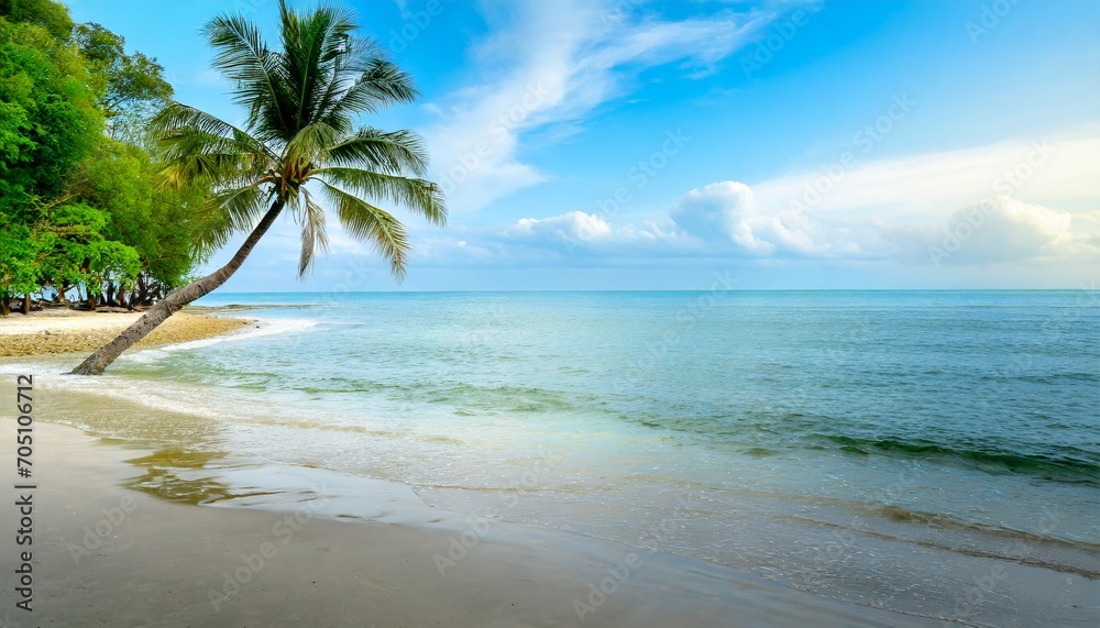 Playa tropical. Paisaje ideal junto a mar y palmeras