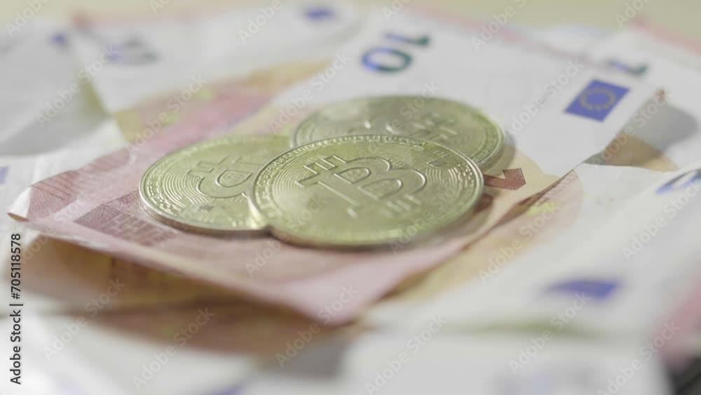 Bitcoin, BTC, euro, argent liquide, crypto monnaie, ETF, argent, trading, actif numérique, finance, devise,  banque, affaires, échange, gain, perte, chart, graphique, pièce, richesse, billet, ordinate