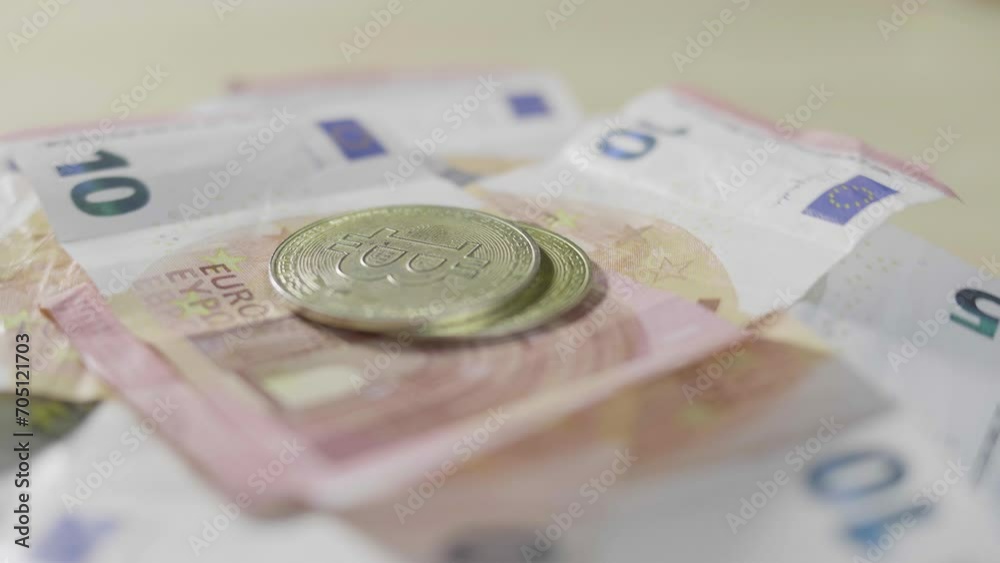 Bitcoin, BTC, euro, argent liquide, crypto monnaie, ETF, argent, trading, actif numérique, finance, devise,  banque, affaires, échange, gain, perte, chart, graphique, pièce, richesse, billet, ordinate