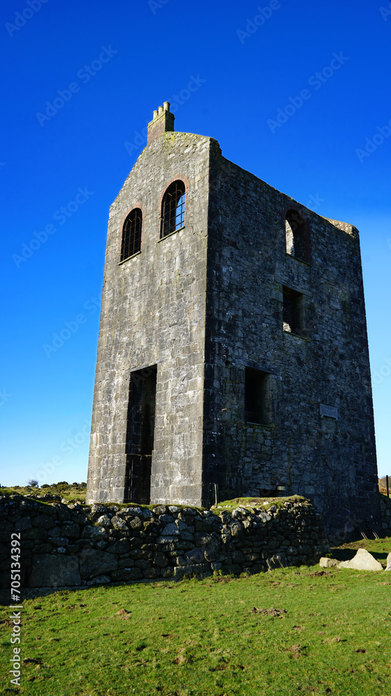 Old mining engine house, Bodmin Moor, Cornwall Old mining engine house, Bodmin Moor, Cornwall
