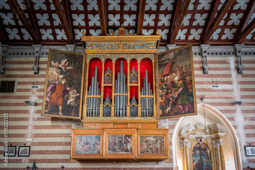 
Architecture and art in the ancient fortified village of Valvasone