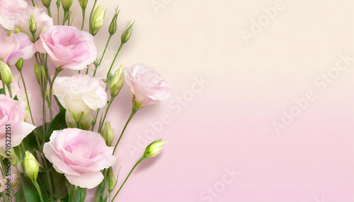 Pastelowy kwiat, kartka z miejscem na życzenia © anettastar