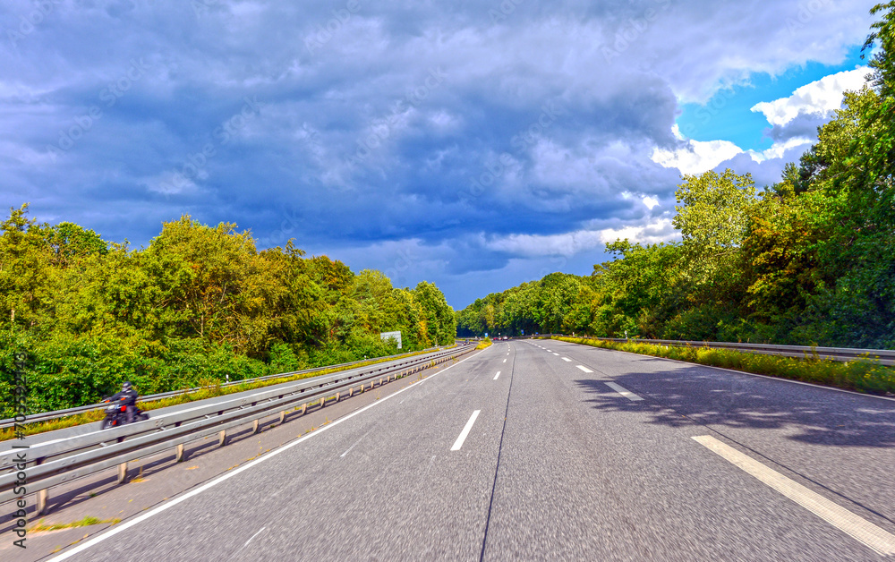 Fototapeta premium B45 Nähe Rodgau in Richtung Hanau (Hessen) 