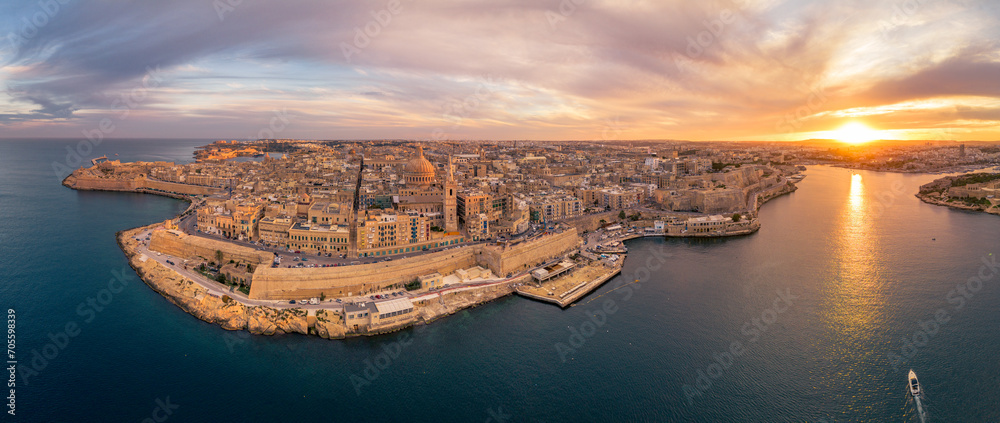 Malta- Aerial view of Valletta old town- capital city of the Island of Malta in the Mediterranean sea - obrazy, fototapety, plakaty 