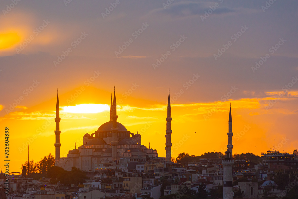 Sultanahmet Camii or the Blue Mosque at sunset