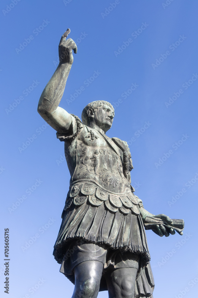 Fototapeta premium statue of saint george
