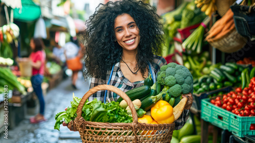 Eine Frau kauft Gemüse und Obst für Veganer und Vegetarische Gerichte.  photo