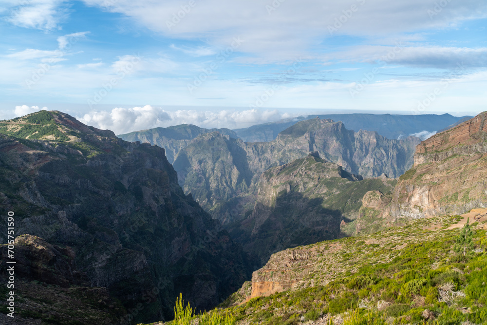 Naklejka premium stairways to heaven on pico do areeiro mountain 