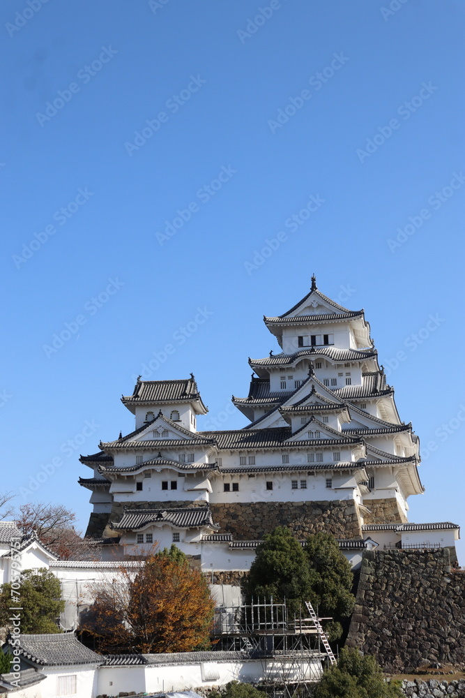 Himeji Castle and clear blue sky viewed from Nishinomaru Square in Himeji, Japan Himeji Castle and clear blue sky viewed from Nishinomaru Square in Himeji, Japan