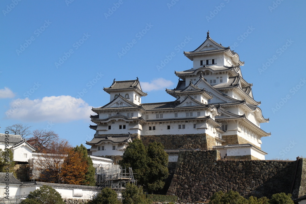 Himeji Castle and clear blue sky viewed from Nishinomaru Square in Himeji, Japan Himeji Castle and clear blue sky viewed from Nishinomaru Square in Himeji, Japan